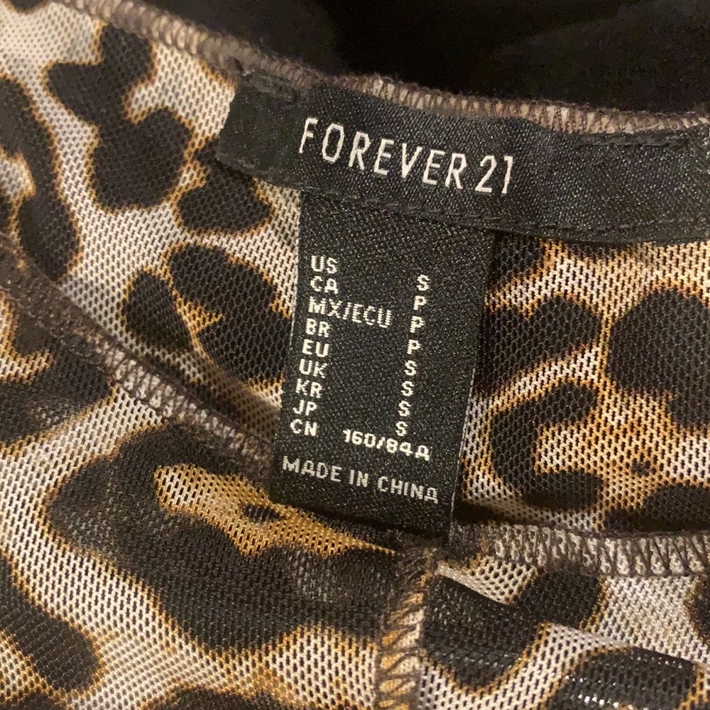Leopard Top✌️ - Picture 4 of 4